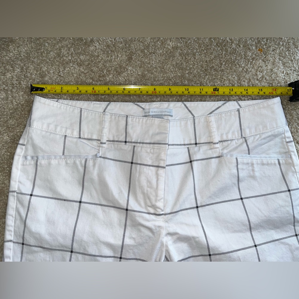 New York & Company Women White Grid Chinos - Picture 3 of 6